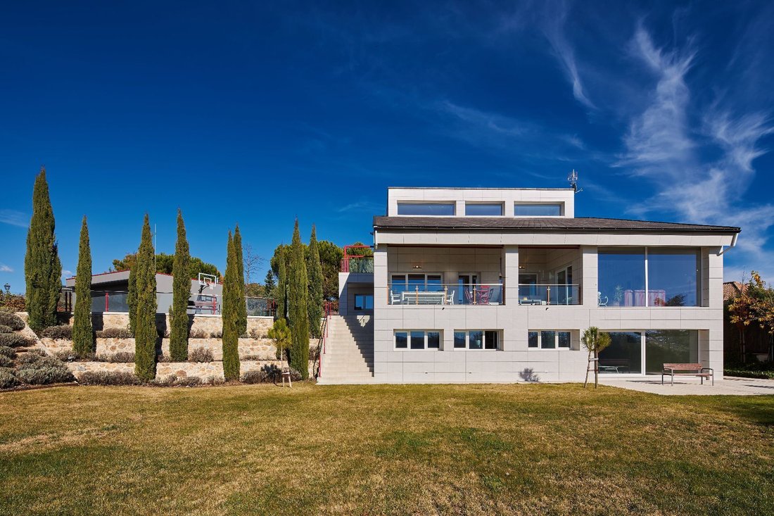 House in Soto del Real, Comunidad de Madrid, Spain 2 - 18332786
