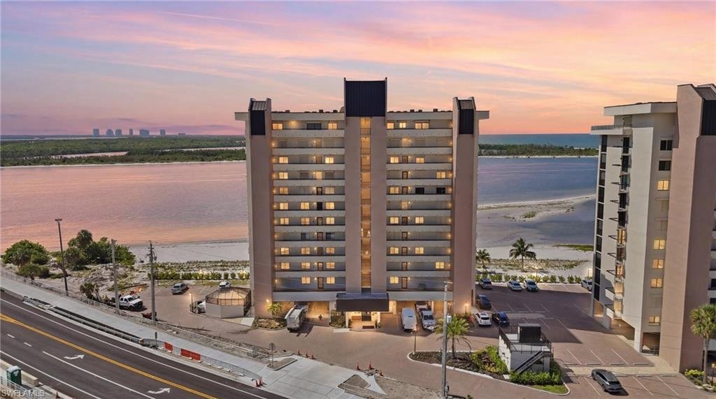 Condo in Fort Myers Beach, Florida, United States 1 - 18332869