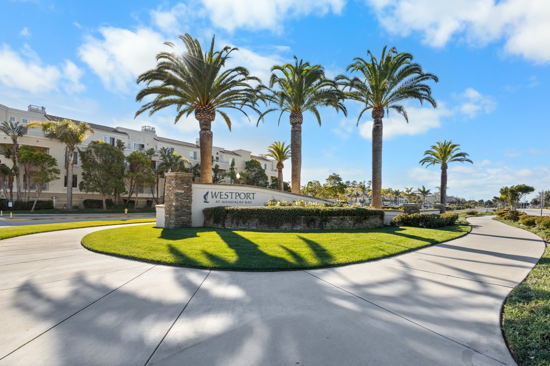 Condo in Oxnard, California, United States 1 - 18333675