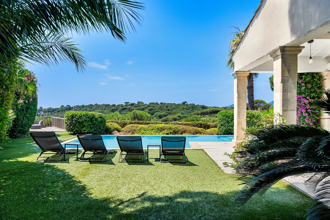Villa in La Croix-Valmer, Provence-Alpes-Côte d'Azur, Frankreich 3 - 18333580