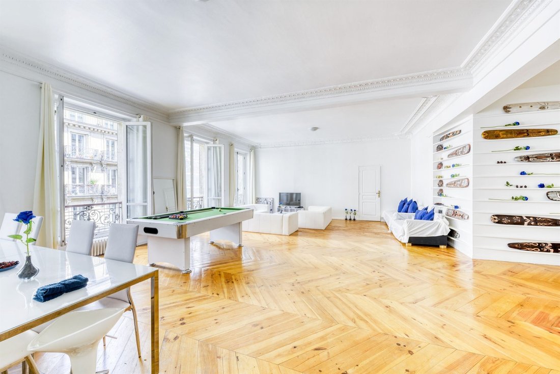 Apartment in Lorette-Martyrs, Paris 9e Arrondissement, Paris 2 - 18333642