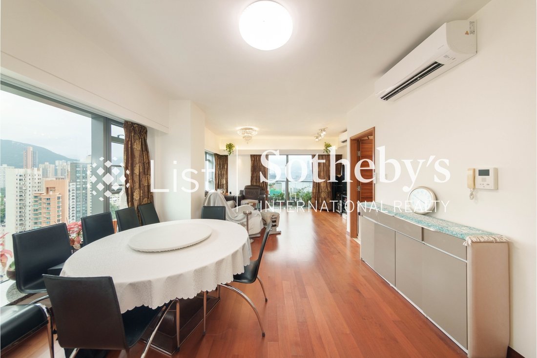 Apartment in Mid-Levels East, Hong Kong 3 - 18333701