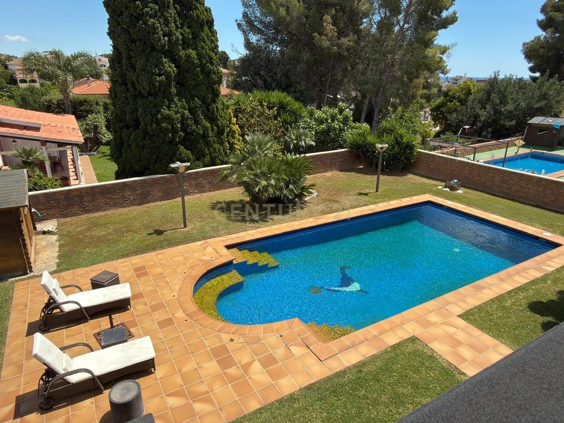 Villa in Cunit, Catalonia, Spain 3 - 18333751