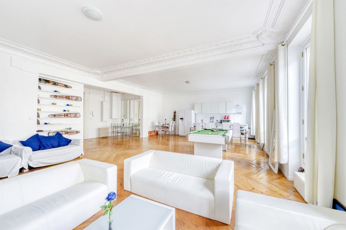 Apartment in Lorette-Martyrs, Paris 9e Arrondissement, Paris 4 - 18333642