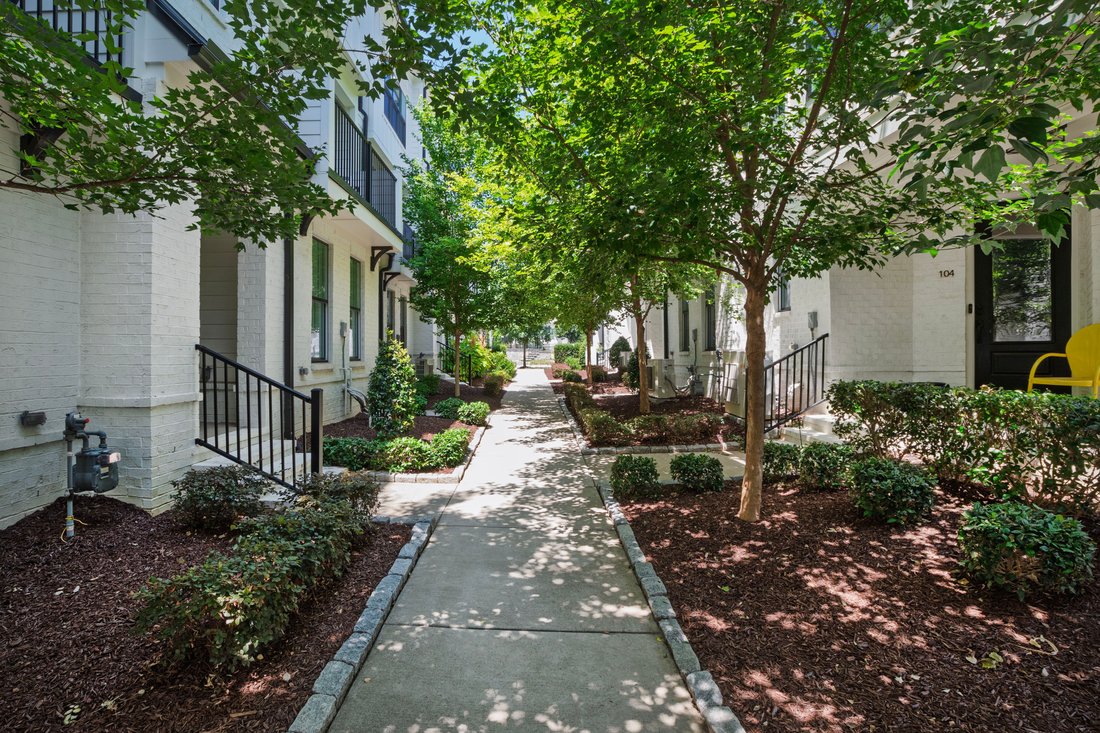 Condo in Raleigh, North Carolina, United States 2 - 18333686