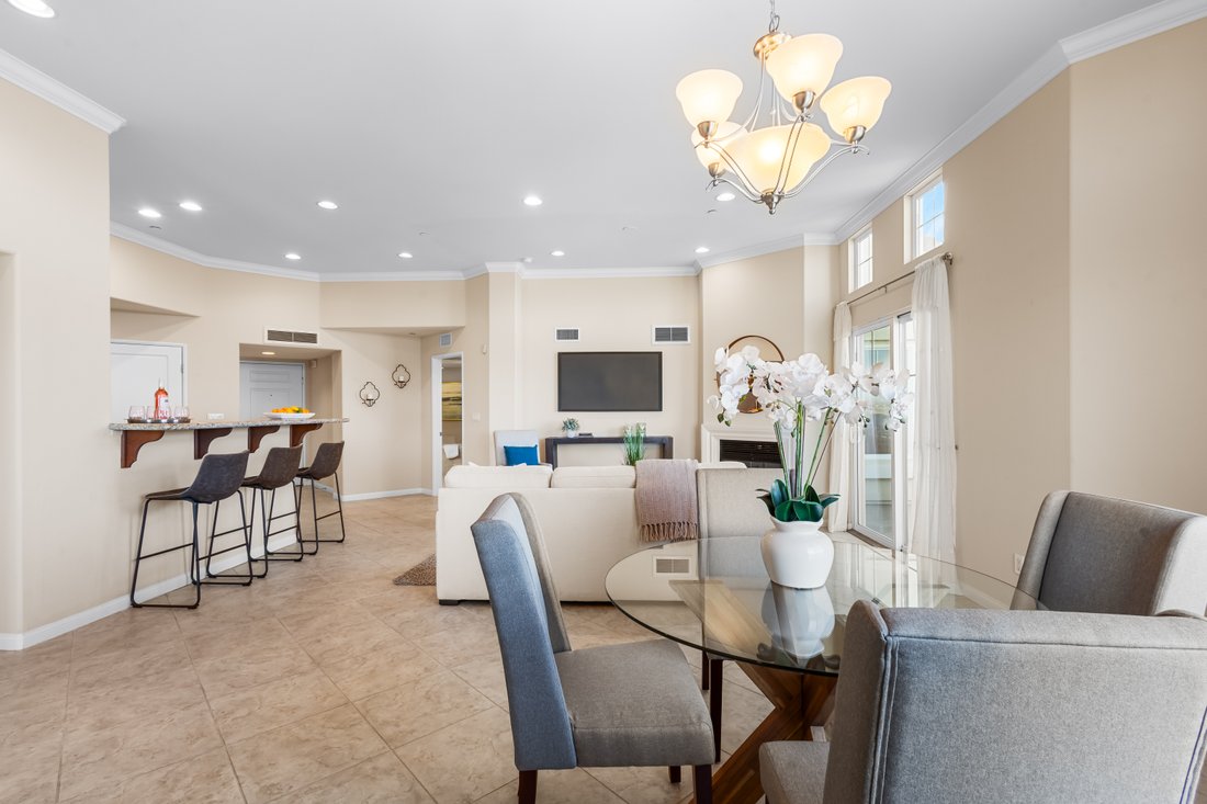 Condo in Oxnard, California, United States 5 - 18333675
