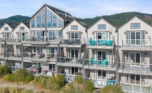 House in Rockaway Beach, Oregon, United States 1