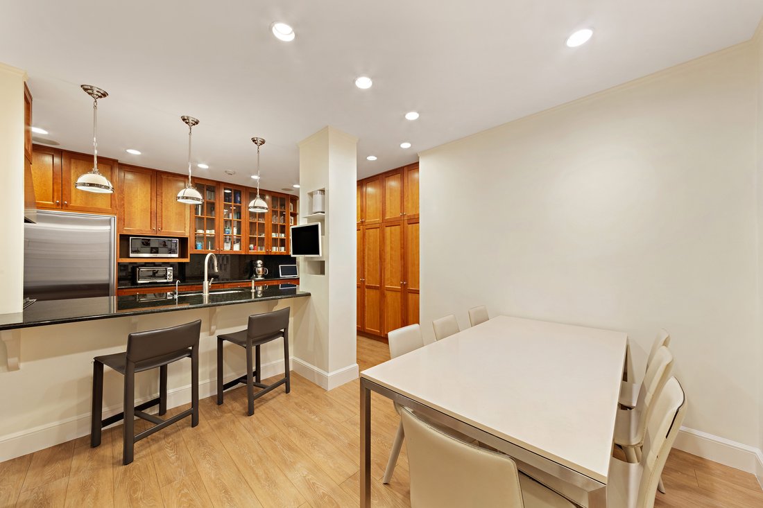Co Op in New York, New York, United States 5 - 18333689