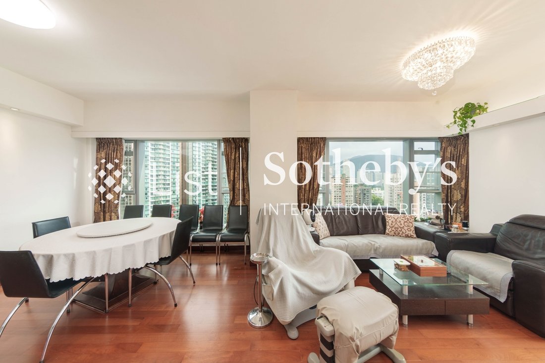 Apartment in Mid-Levels East, Hong Kong 5 - 18333701