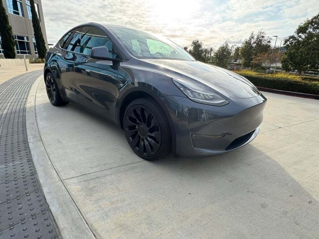 Suv in Newport Beach, CA, United States 4 - 18291109