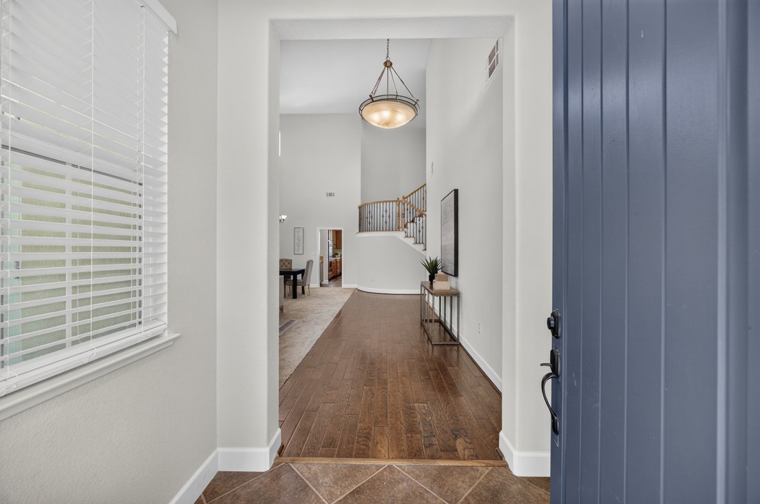 Rocklin, California, United States 3 - 18333623