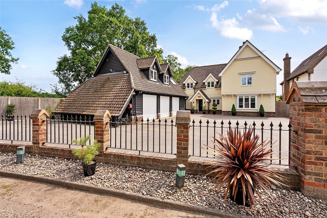 House in Suffolk, England 2 - 18333255