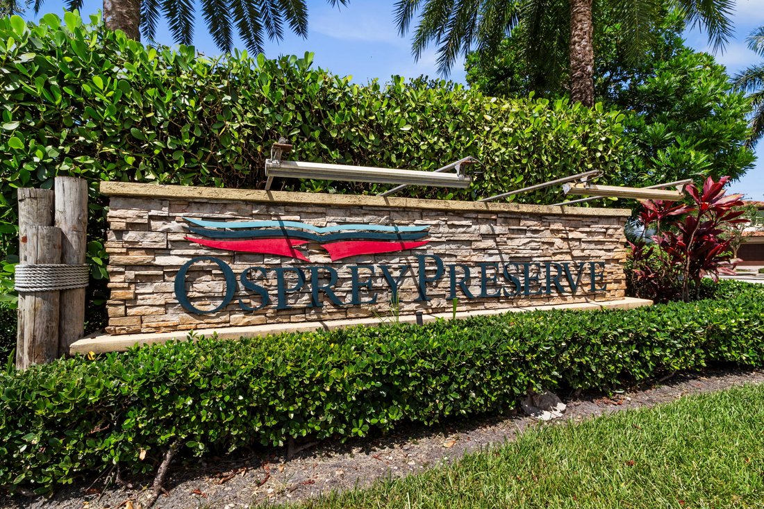 Davie, Florida, United States 3 - 18333680
