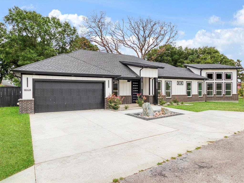 House in Tool, Texas, United States 2 - 18333446