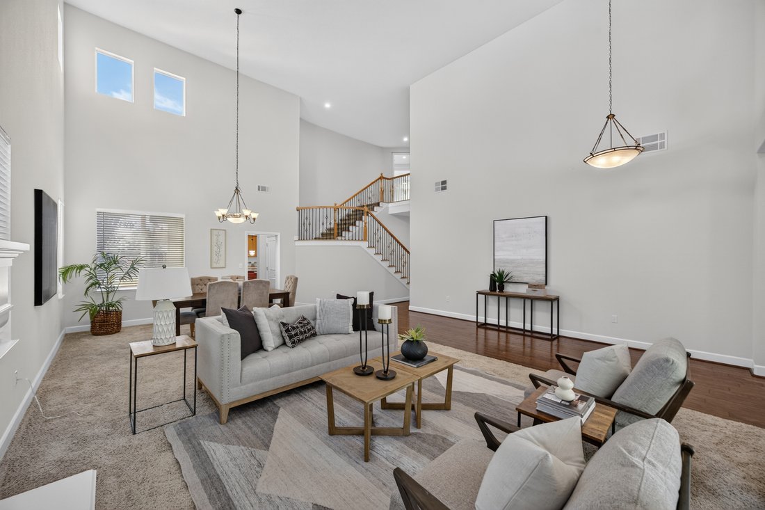 Rocklin, California, United States 4 - 18333623