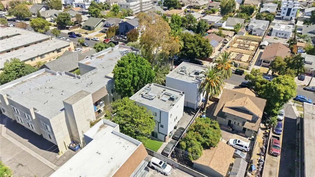 Los Angeles, California, United States 2 - 18333405