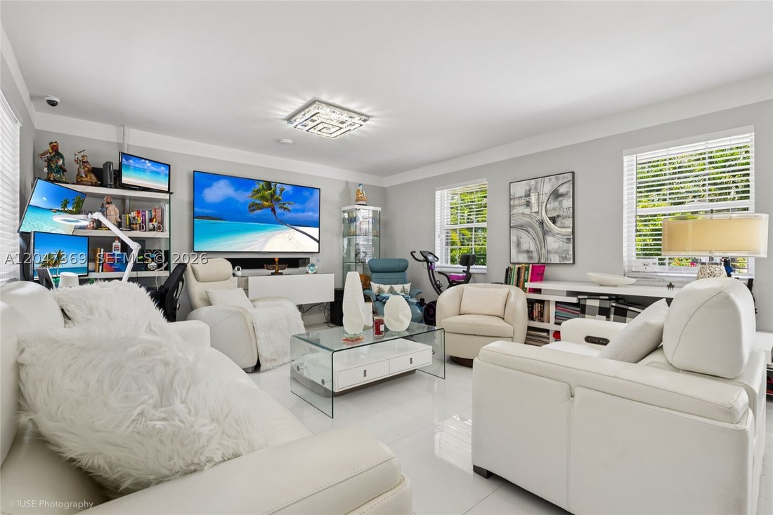 House in Miami, Florida, United States 3 - 18333315