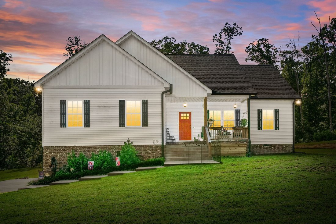 House in McEwen, Tennessee, United States 2 - 18333180