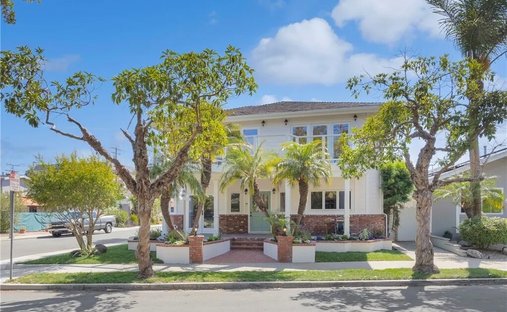 House in Signal Hill, California, United States 1