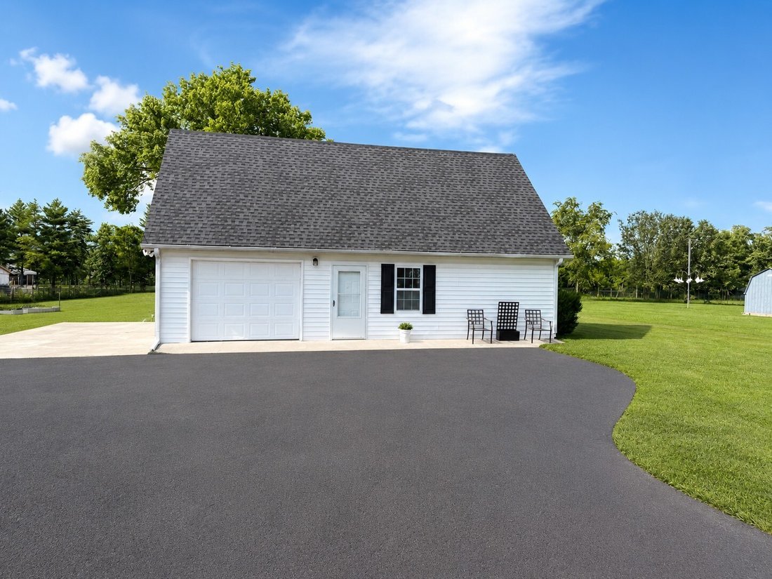 House in Shelbyville, Tennessee, United States 3 - 18066192