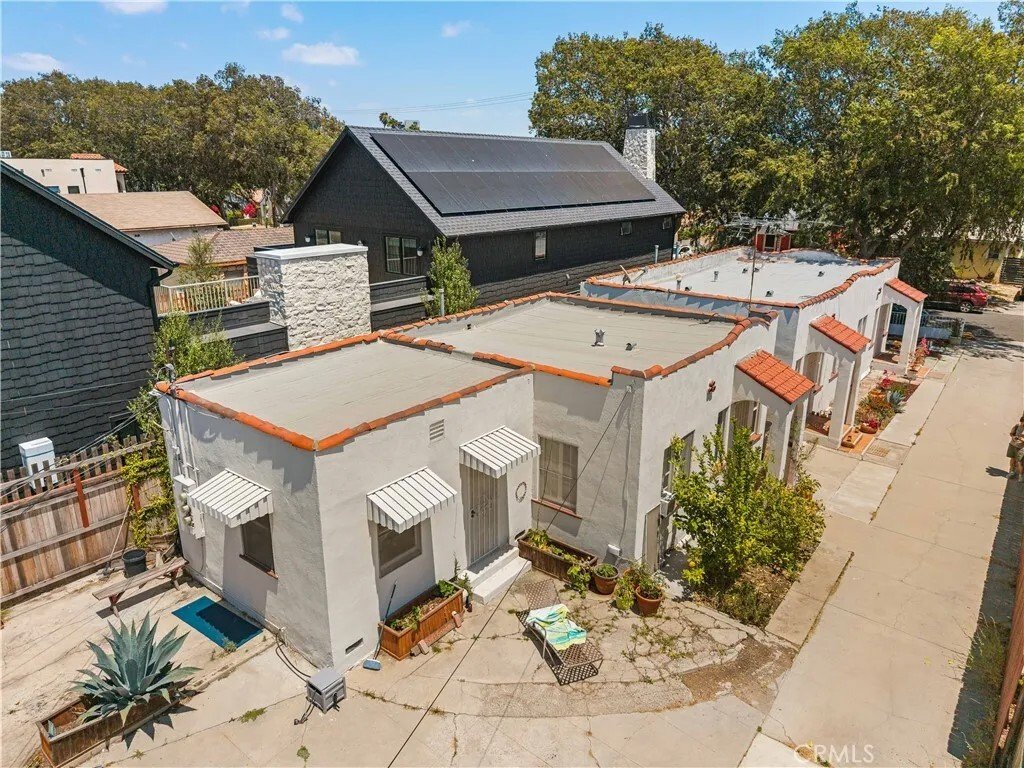 Culver City, California, United States 4 - 18333366