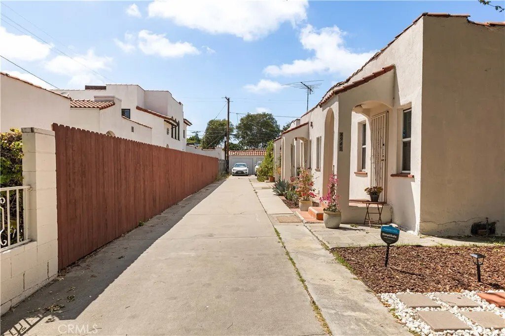 Culver City, California, United States 1 - 18333366