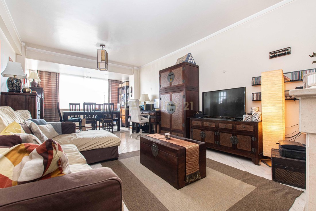 Apartment in Alfragide, Lisbon, Portugal 1 - 18129995