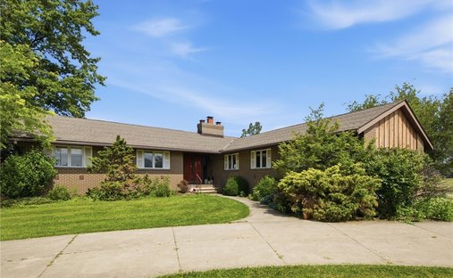 House in Valley City, Ohio, United States 1