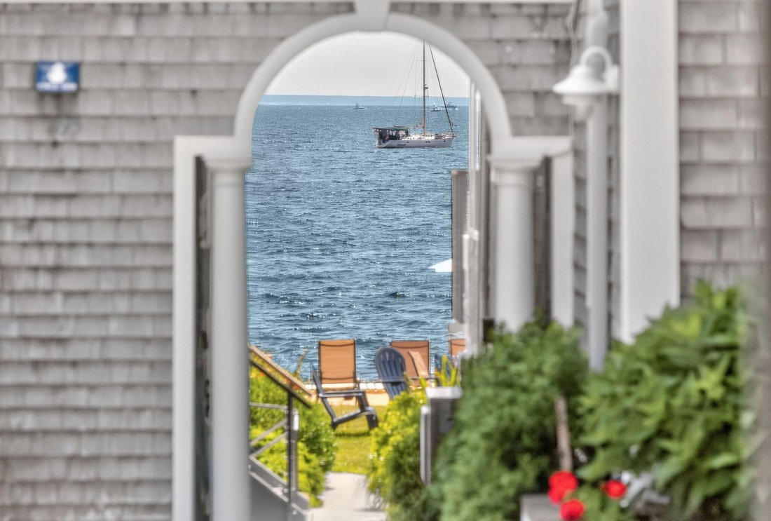 Condo in Provincetown, Massachusetts, United States 1 - 18333673