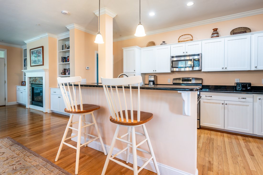 Condo in Mashpee, Massachusetts, United States 3 - 18333682