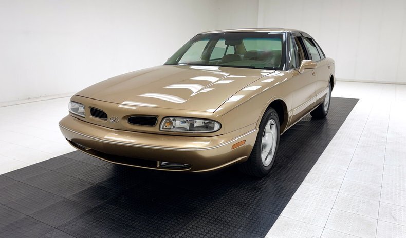 Sedan in Morgantown, United States 1 - 18333372