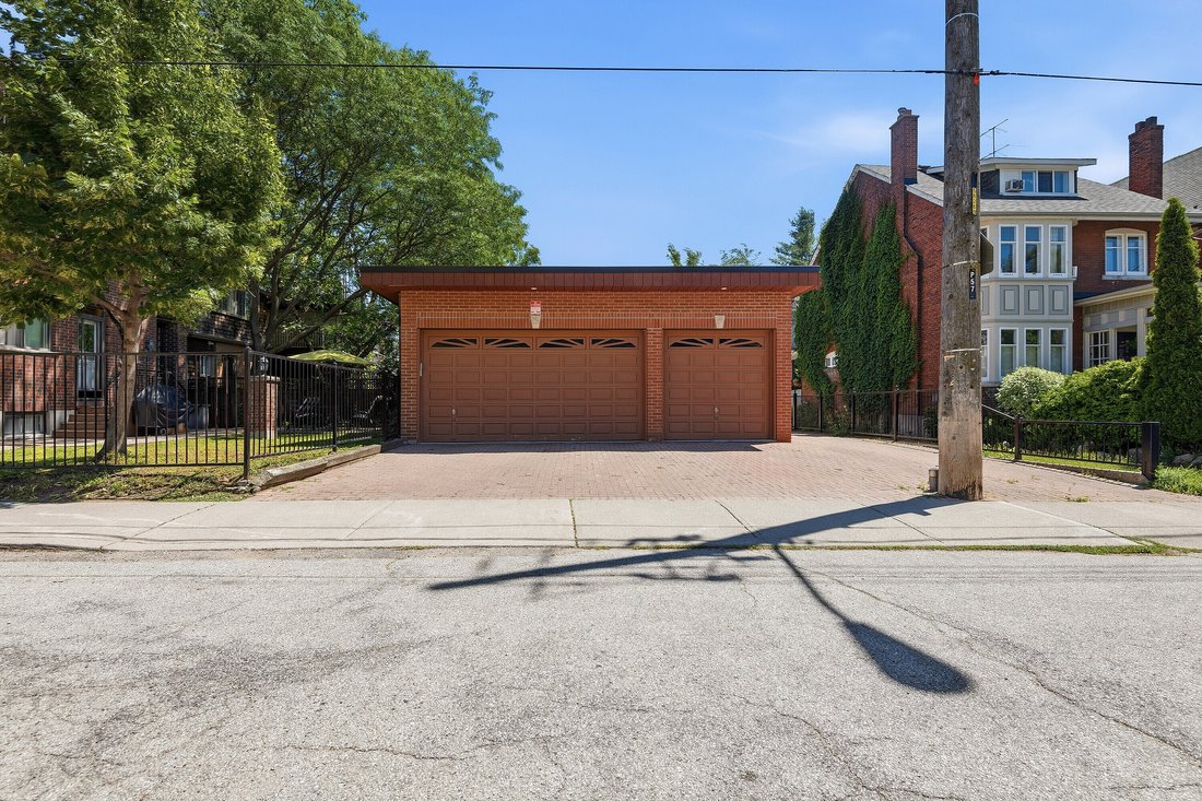 House in Toronto, Ontario, Canada 3 - 18333617