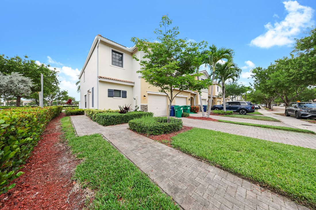 House in North Miami Beach, Florida, United States 2 - 18333668