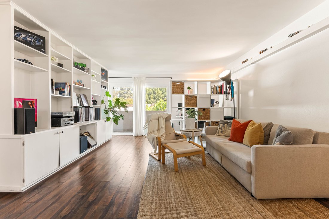Condo in Los Angeles, California, United States 2 - 18333659