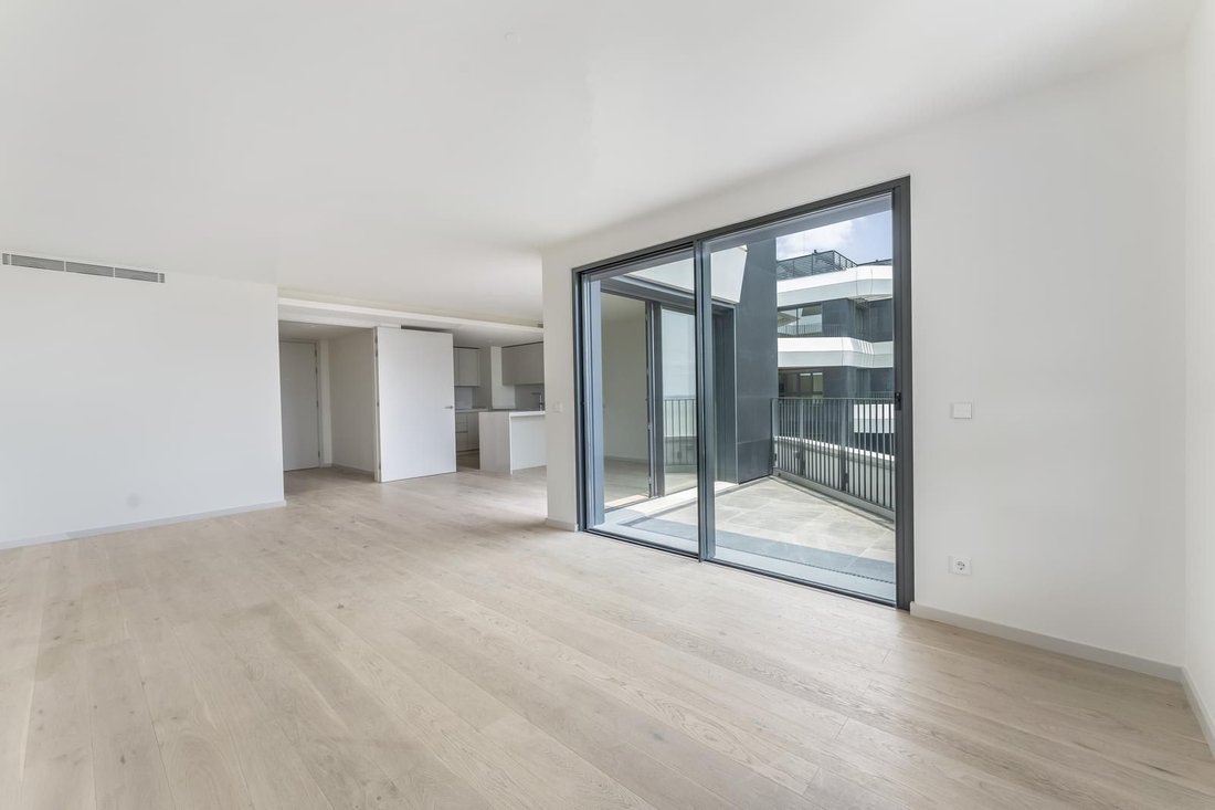 Apartment in Parque das Nacoes, Lisbon, Portugal 3 - 18334041