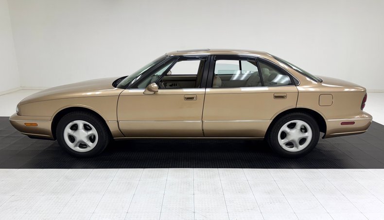 Sedan in Morgantown, United States 2 - 18333372