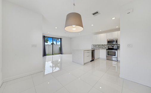 Townhouse in North Miami Beach, Florida, United States 1