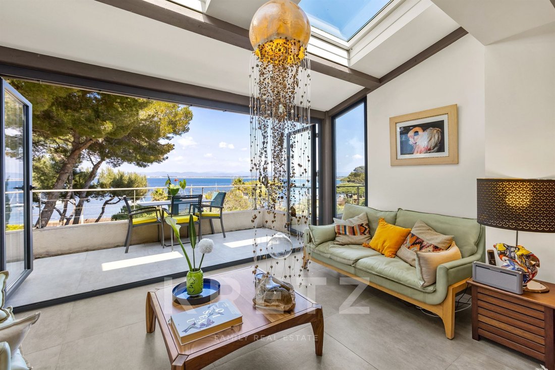House in Hyeres, Provence-Alpes-Côte d'Azur, France 1 - 18333752