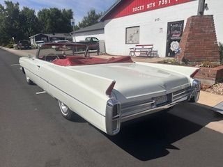 Cabriolet in Glendale, United States 5 - 18333249