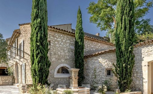 Casa de Campo en Saint-Remy-de-Provence, Provenza-Alpes-Costa Azul, Francia 1