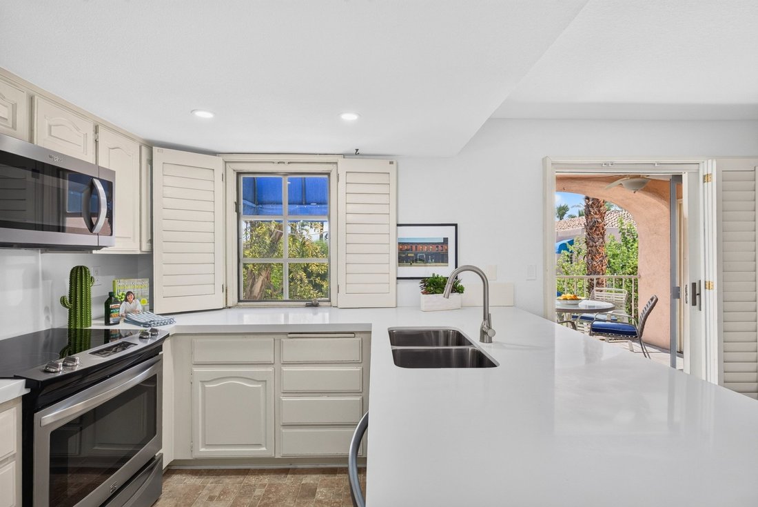 Condo in Palm Springs, California, United States 4 - 18333690