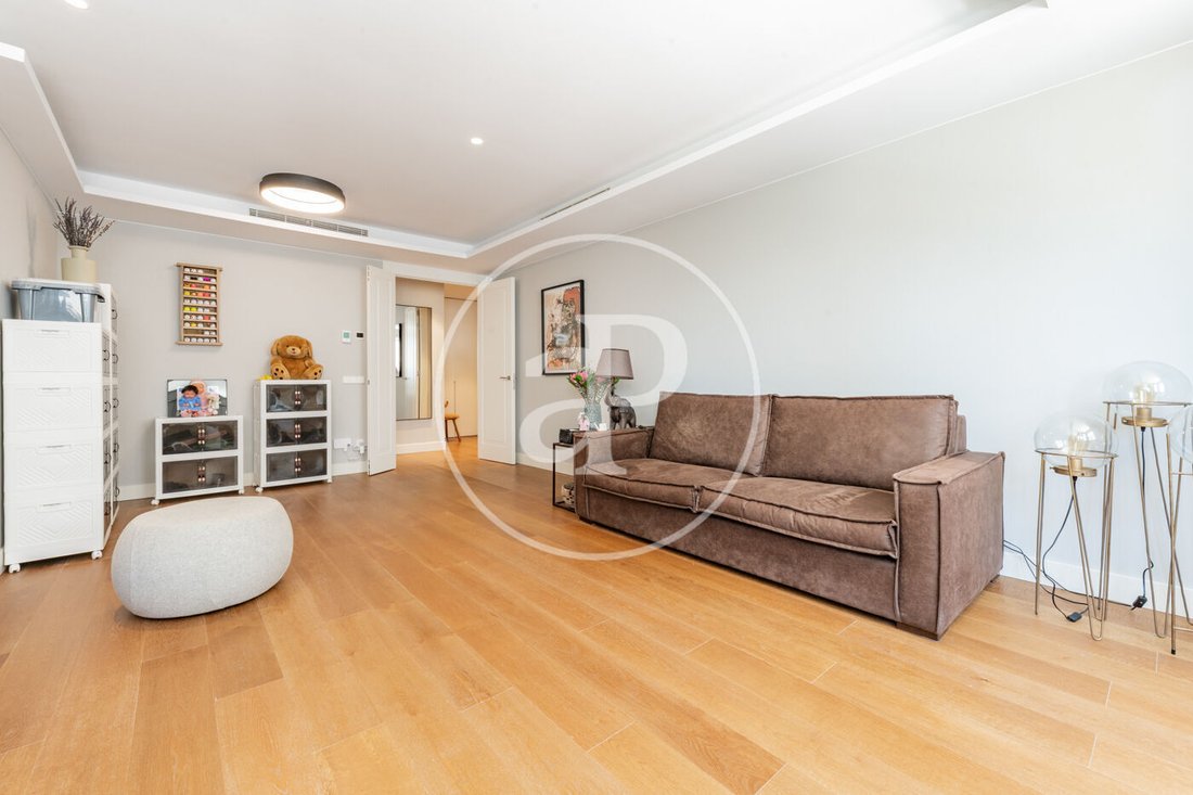 Apartment in La Moraleja, Alcobendas, Comunidad de Madrid 5 - 18333720