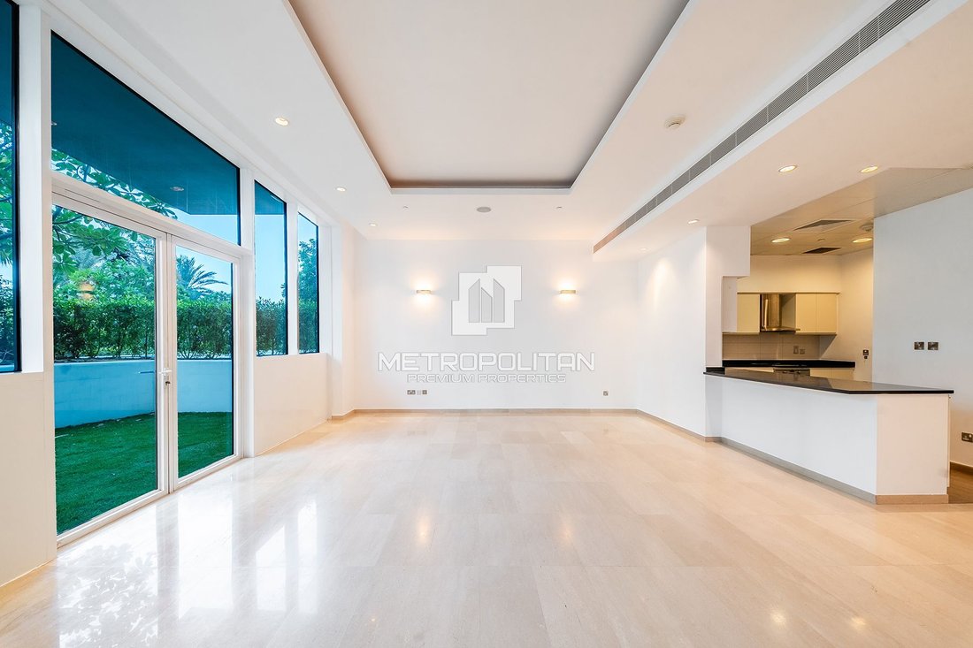 Apartment in Palm Jumeirah, Dubai, United Arab Emirates 2 - 16995794