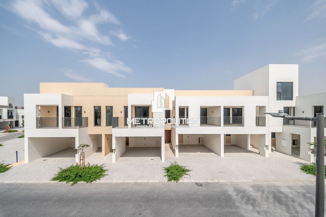 Villa in Wadi Al Safa 5, Wadi Al Safa, Dubai 2 - 18333796