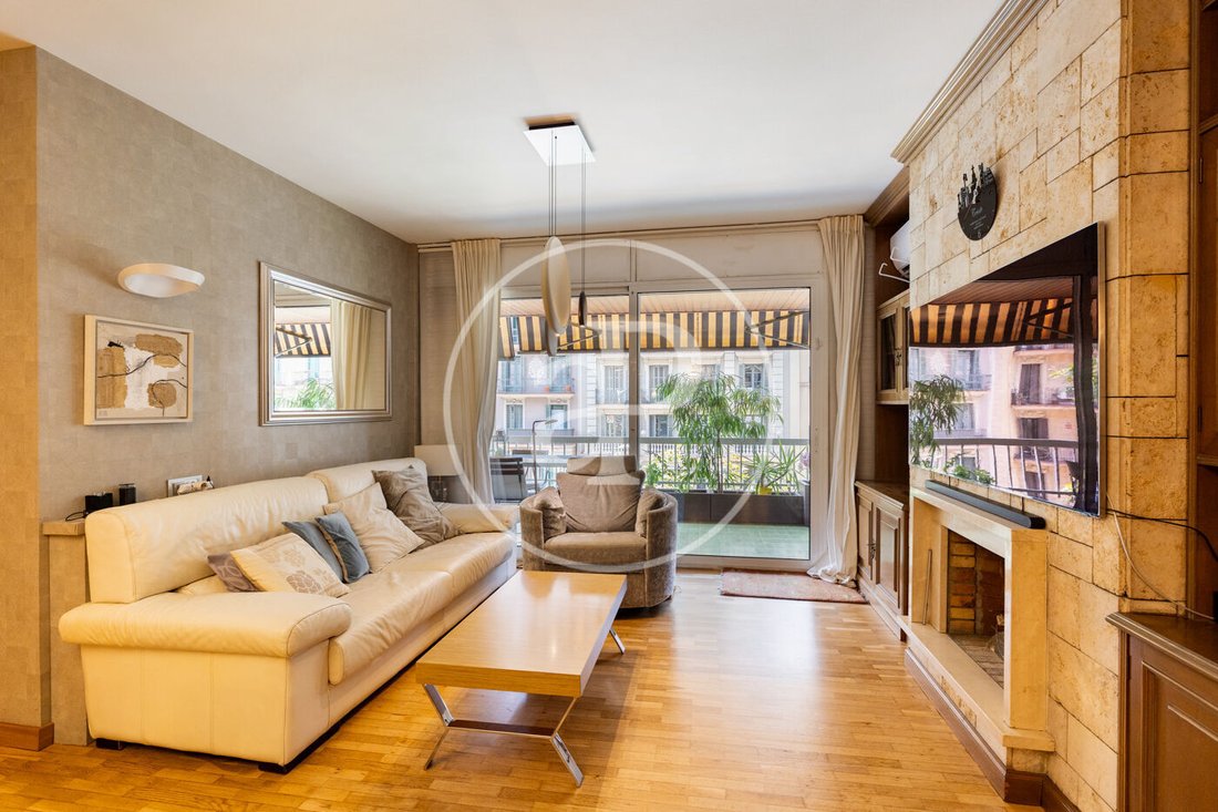 Apartment in Eixample, Barcelona, Spain 1 - 18333604