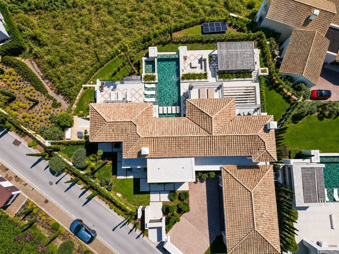 Villa in La Quinta, Benahavis, Andalusia 2 - 18333727