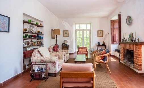 House in Abela, Setubal, Portugal 1