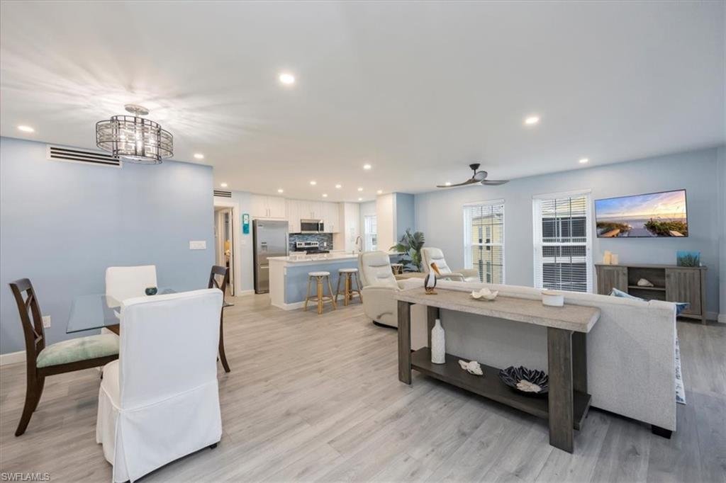 Condo in Naples, Florida, United States 4 - 18334121