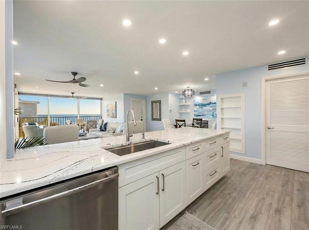 Condo in Naples, Florida, United States 2 - 18334121