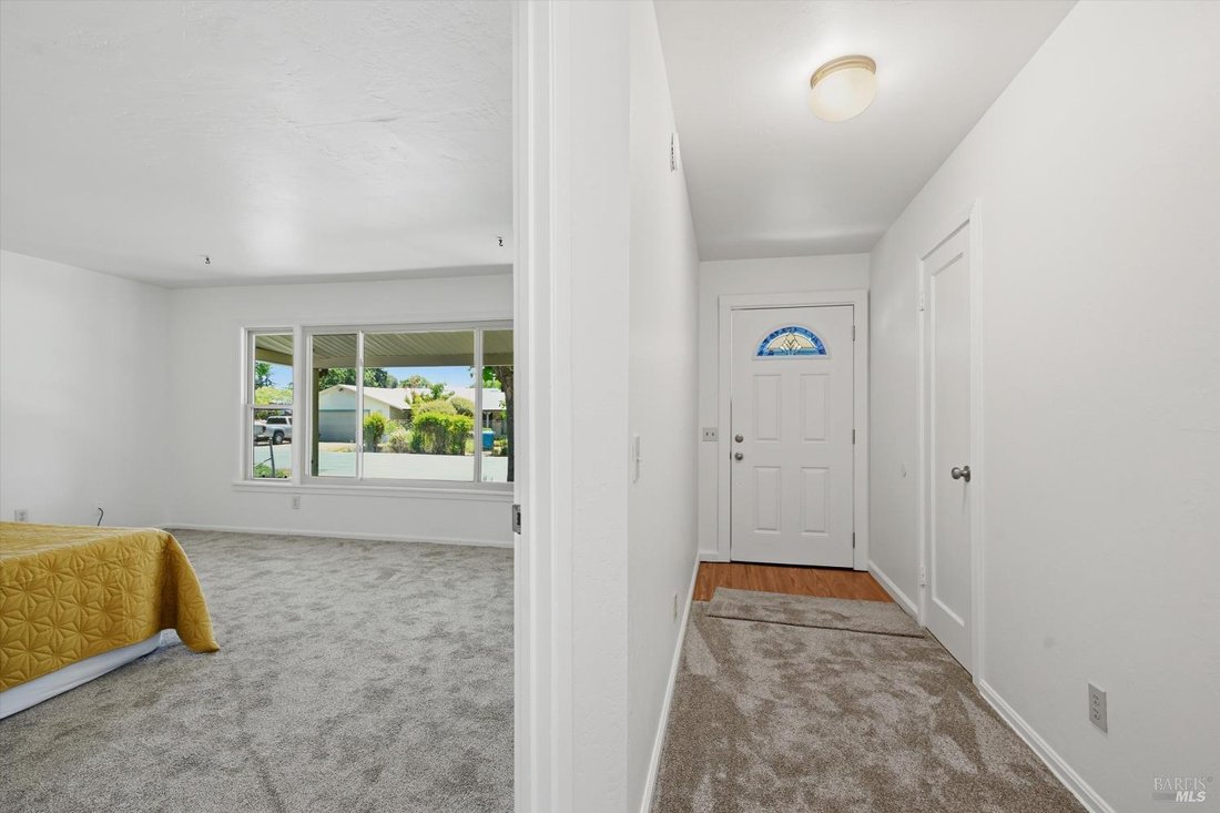 Santa Rosa, California, United States 5 - 18334022